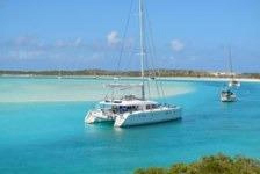 photo of 56' Lagoon 560 2011