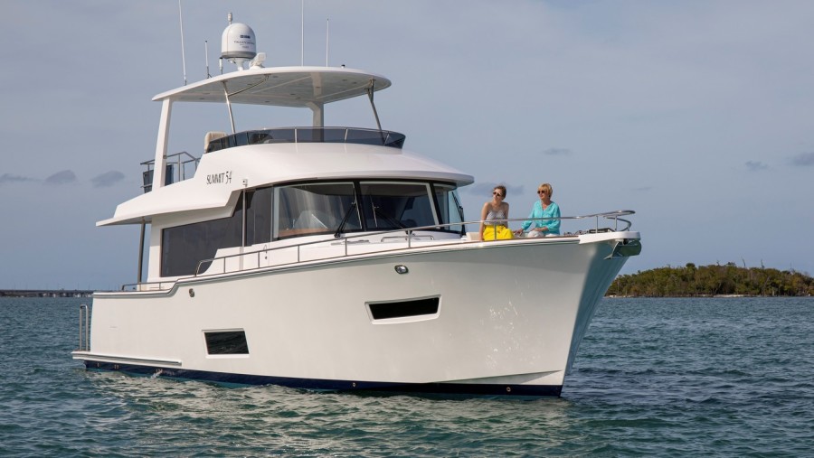 photo of 54' Summit MotorYachts Summit 54 2020