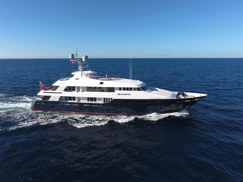 photo of 165' Feadship Tri-Deck 2000
