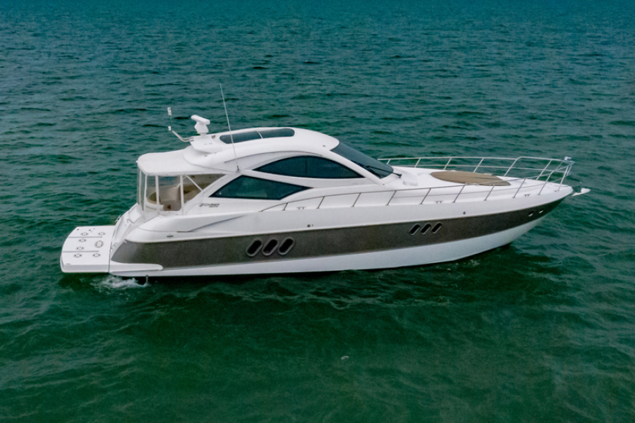 photo of 54' Cruisers 540 Coupe 2014