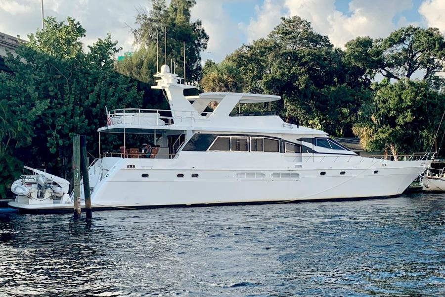photo of 92' President 92 Motoryacht 1995