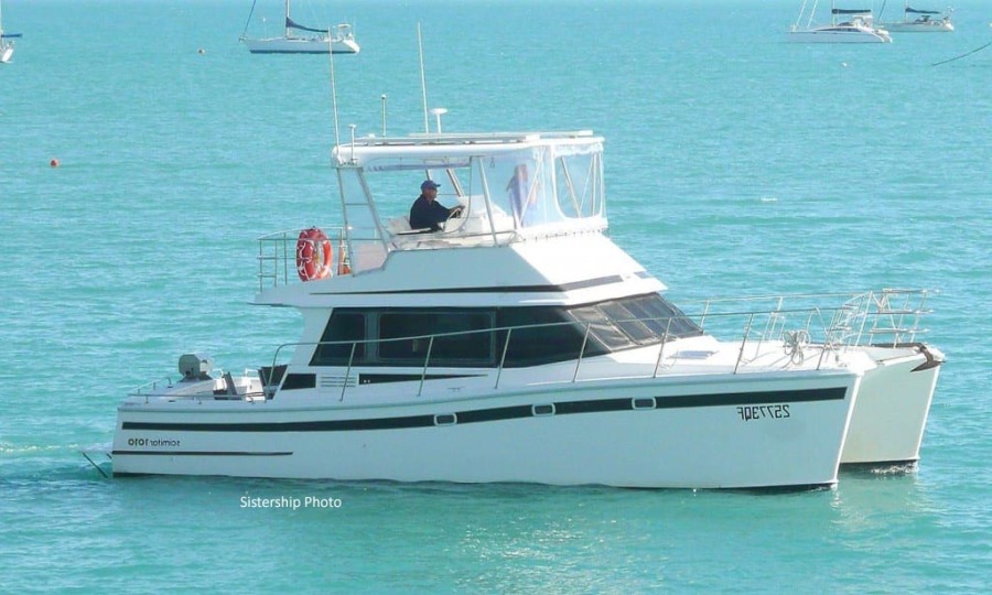 photo of 36' Scimitar Power Cat 2006