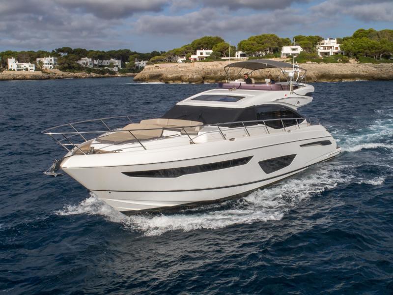 photo of 65' Princess S65 Sportbridge 2017