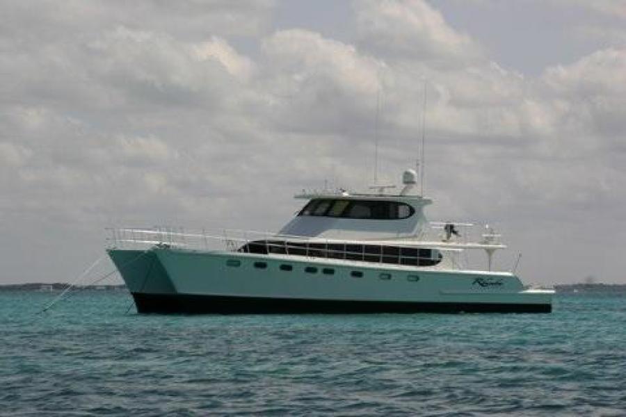 photo of 65' Custom Malcolm Tenant Power Cat 2010