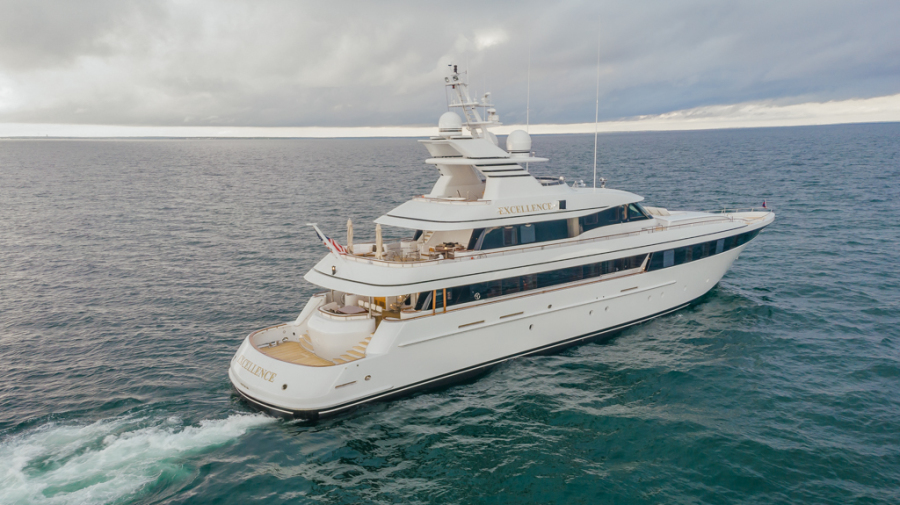 photo of 153' Feadship Fast 2001