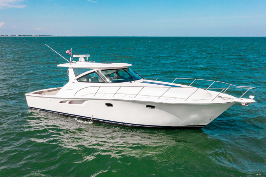 photo of 43' Tiara Yachts 43 Open 2018