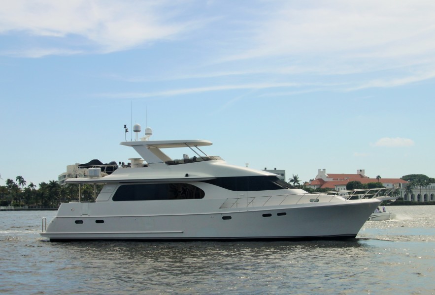 photo of 71' Symbol Flush Deck MY 2007