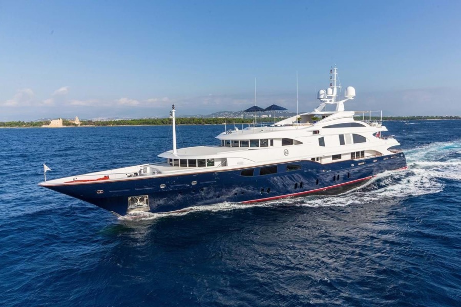 photo of 181' Benetti 55m 2003