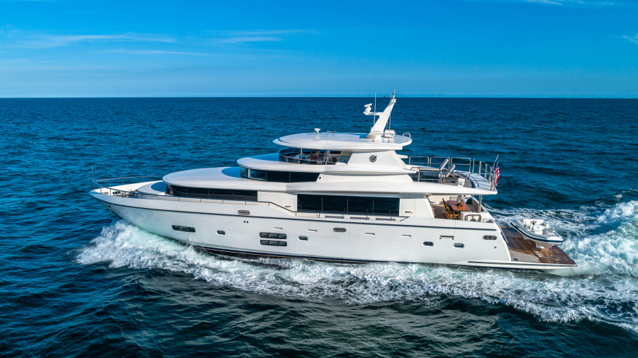 photo of 93' Johnson Flybridge 2017