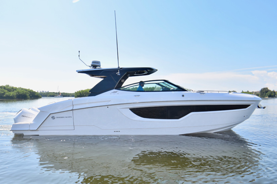New 2022 Cruisers 38 GLS 2022 Cruisers Yachts 38 Gls Yacht For Sale In