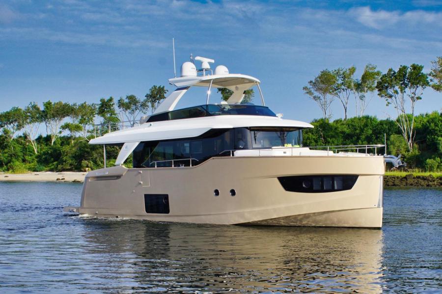 photo of 58' Absolute Navetta 2020