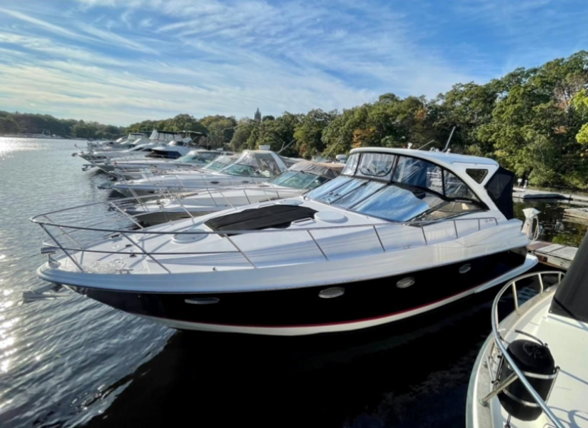 photo of 40' Regal 2008