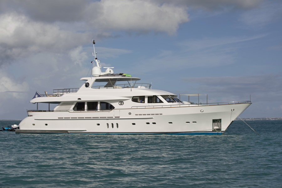 photo of 98' Moonen 2009