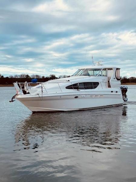 photo of 39' Sea Ray 390MY 2004