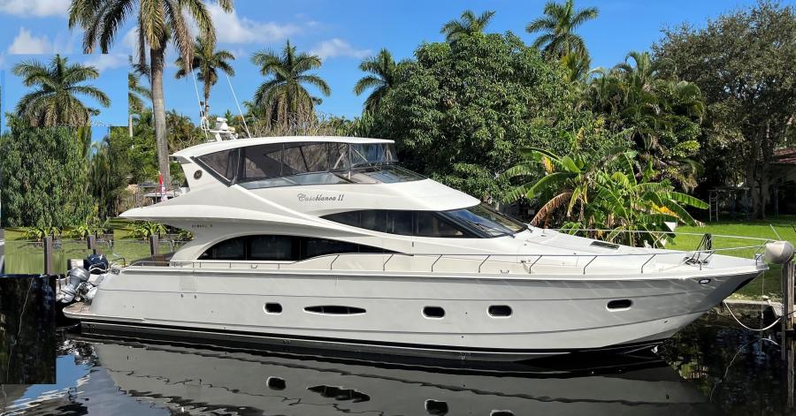 photo of
65' Marquis 2006