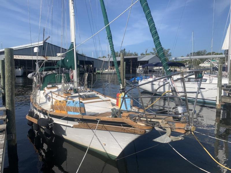 photo of
38' Cabo Rico Cabo Rico Cutter 1987