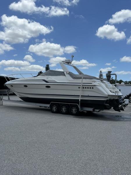 Photo of 1992 Sunseeker 38'