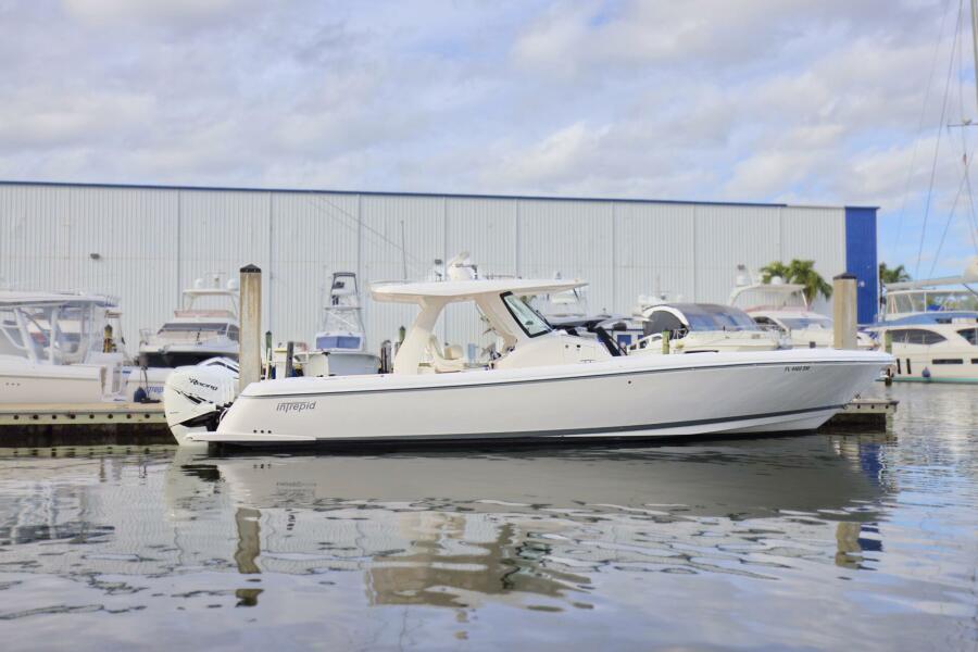 Photo of 2020 Intrepid 37'