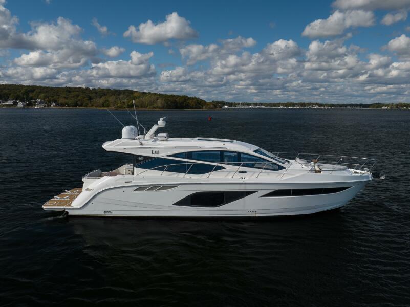 Photo of 2018 Sea Ray 55'