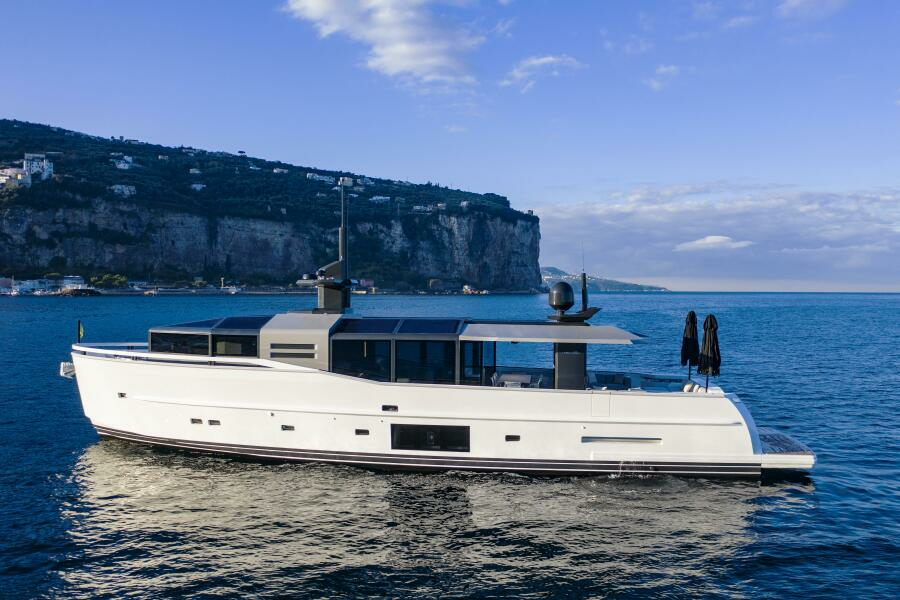 Photo of 85' Arcadia A85 2024