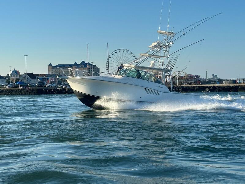 Photo of 2014 Albemarle 36'