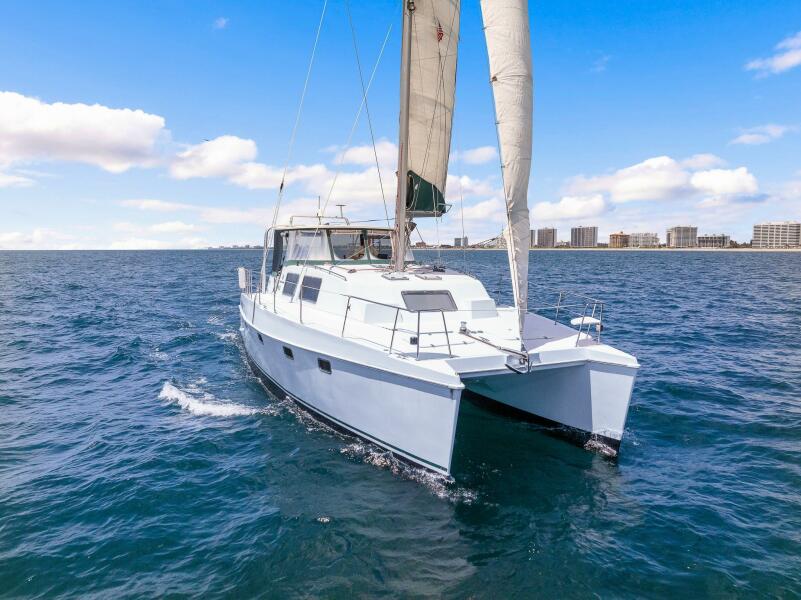 Photo of 2002 Endeavour Catamaran 44'