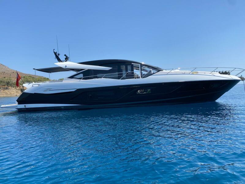 Photo of 2023 Sunseeker 74'