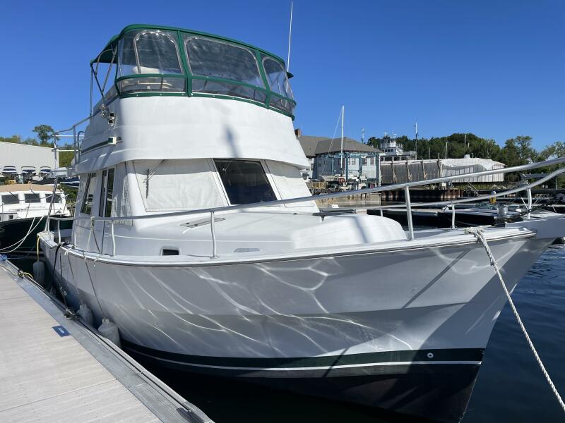 Photo of 2000 Mainship 39'