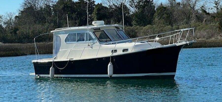 Photo of 2004 Mainship 30'