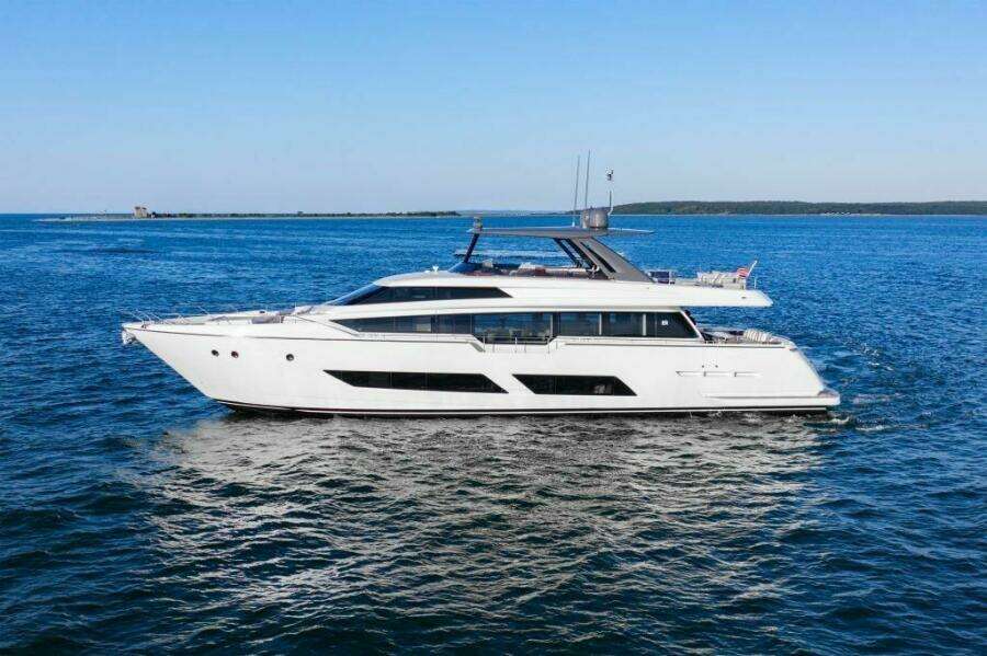 Photo of 85' Ferretti Yachts 2021
