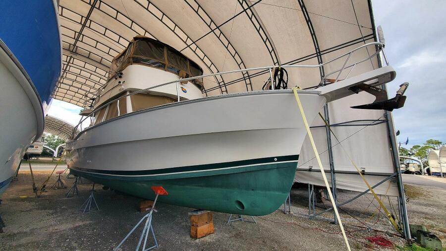 Photo of 2001 Mainship 39'