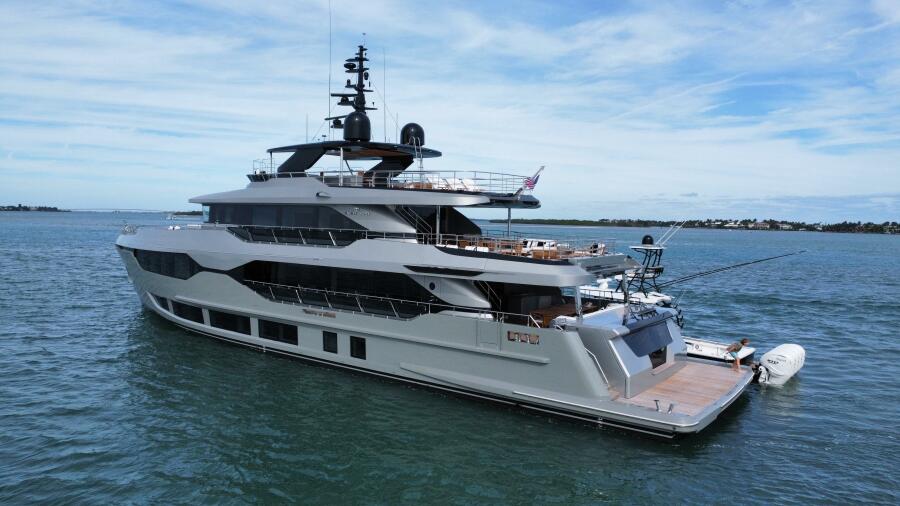 Photo of 122' Majesty 120 2025
