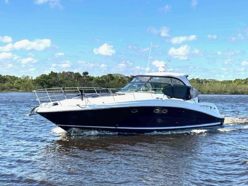 Photo of 2003 Sea Ray 42'