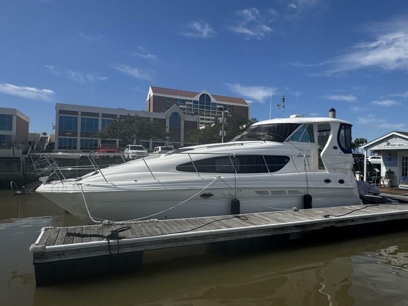 photo of 40' Sea Ray 2007