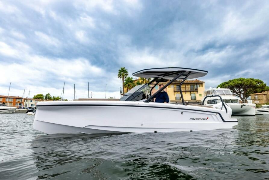 Photo of 2025 Axopar 22'