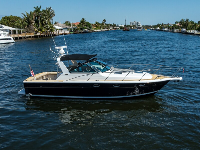 Photo of 2002 Tiara Yachts 31'