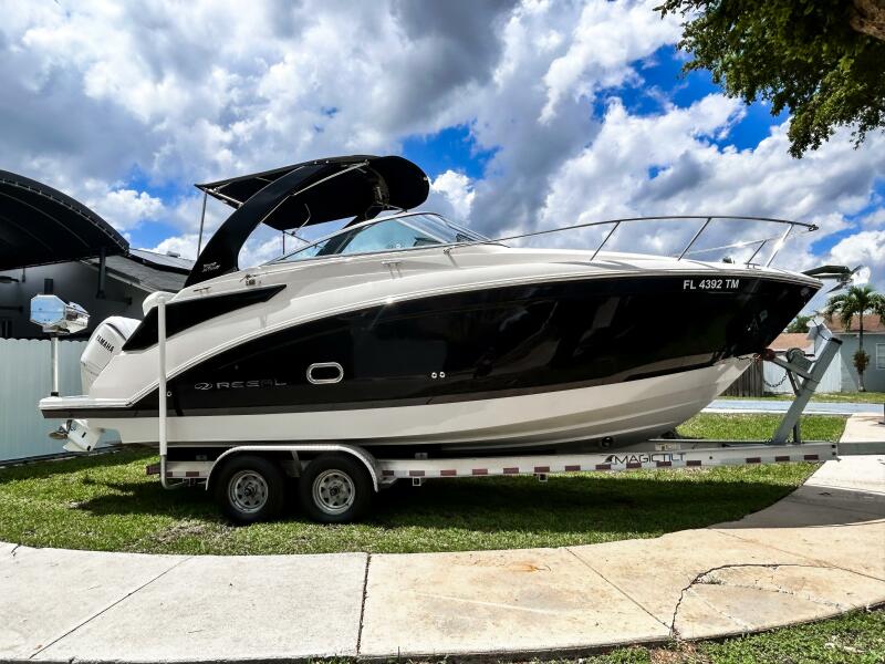 Photo of 2023 Regal 27'