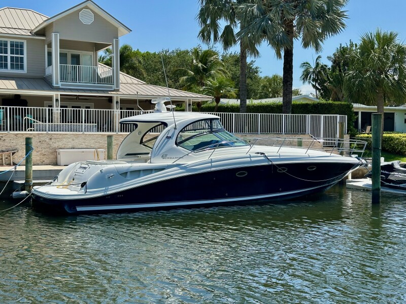 Photo of 2004 Sea Ray 42'