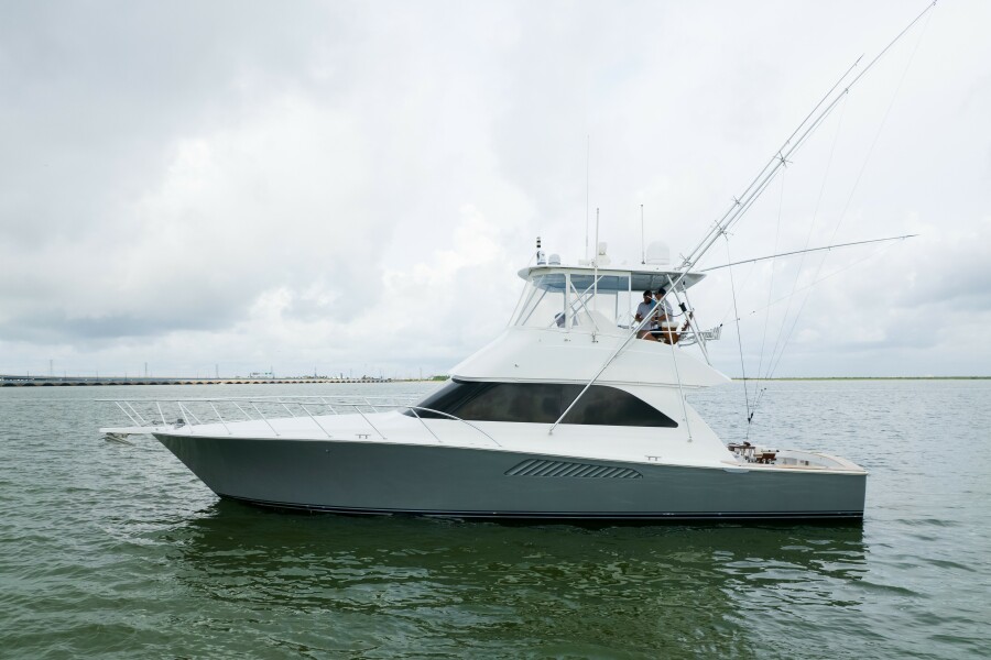photo of 48' Viking 48 Convertible 2004
