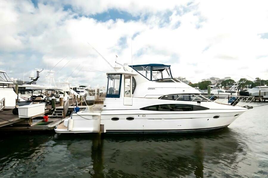 Photo of 2002 Carver 47'