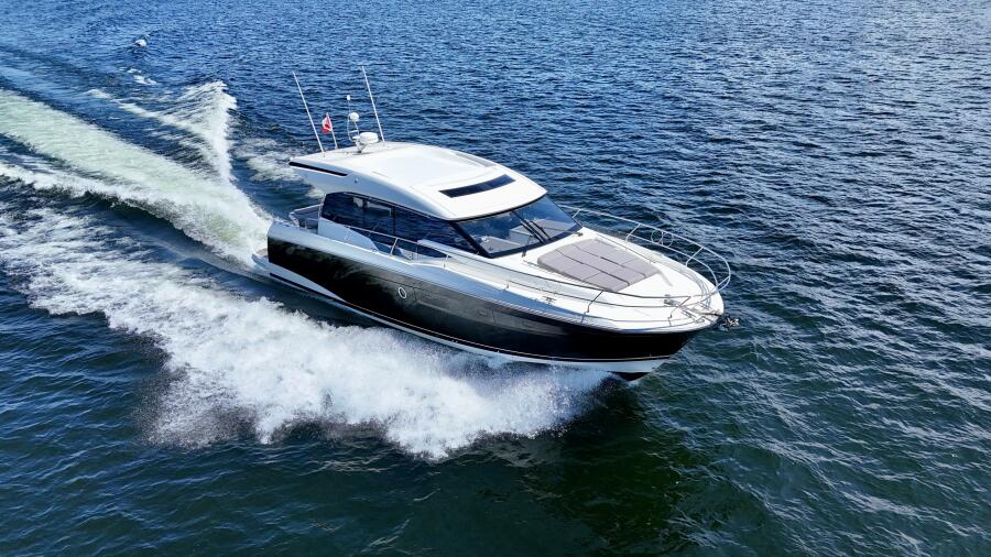 Photo of 2023 Prestige 52'