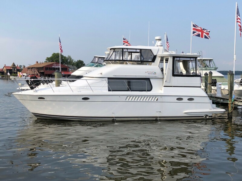 Photo of 2000 Carver 46'
