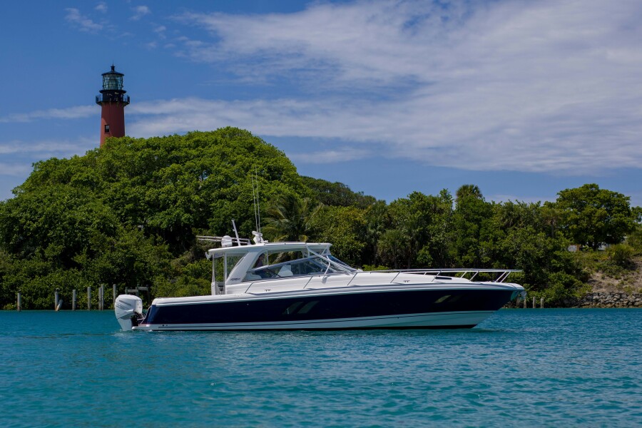 Photo of 2013 Intrepid 47'