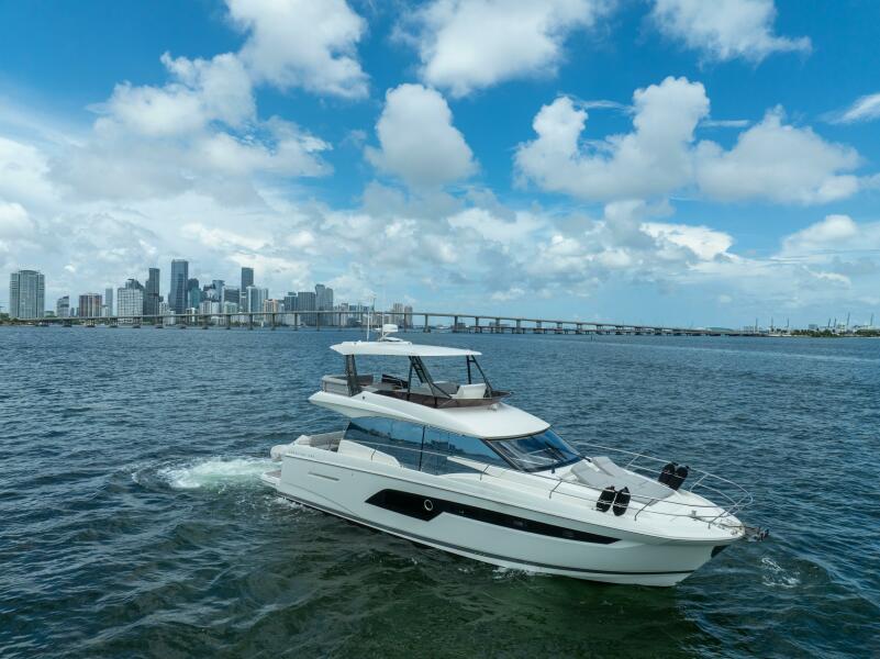 Photo of 2023 Prestige 52'