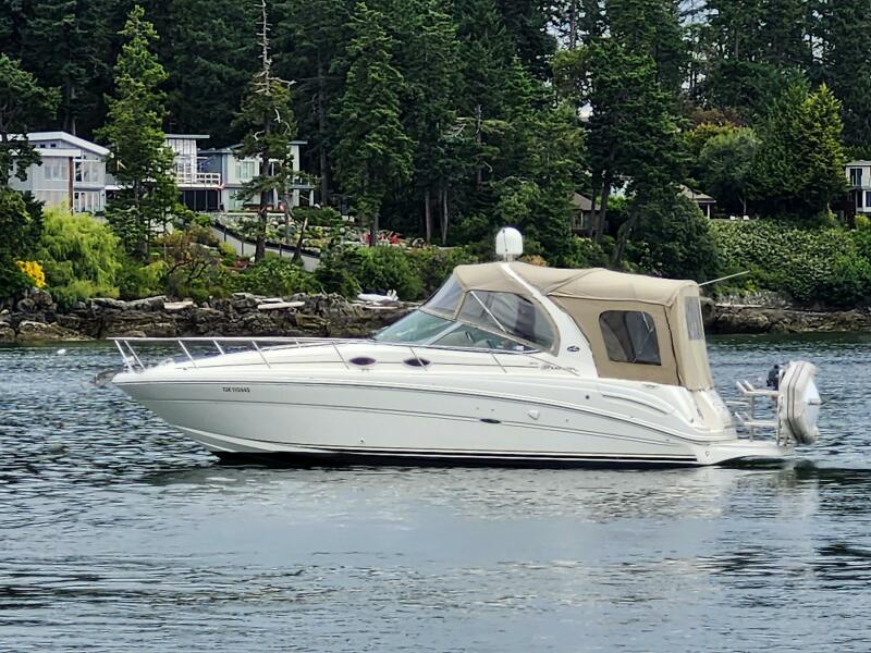 Photo of 2002 Sea Ray 32'
