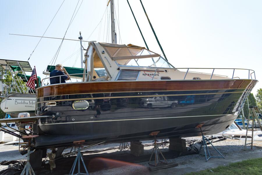 Photo of 2001 Apreamare 36'