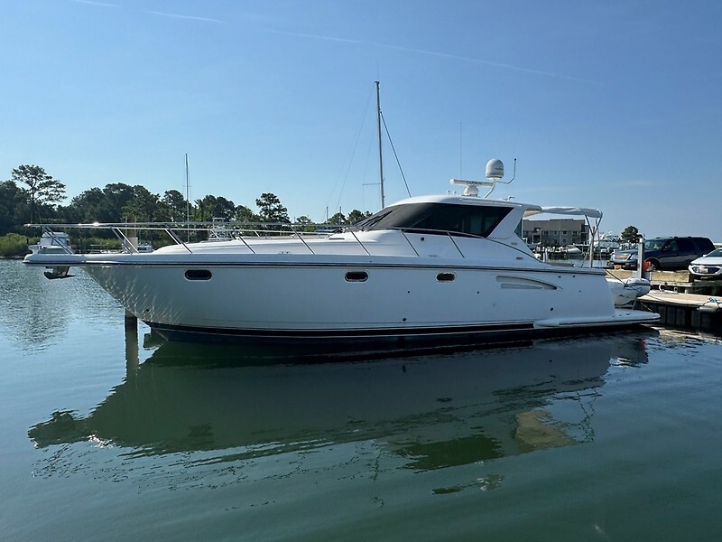Photo of 2004 Tiara Yachts 44'