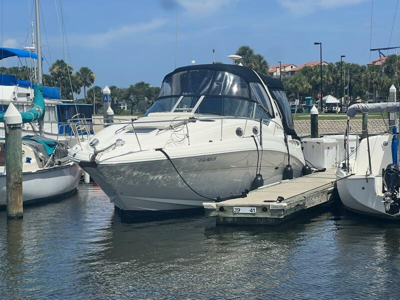 Photo of 2003 Sea Ray 32'