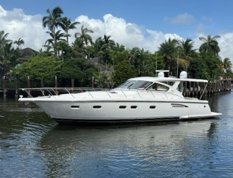 Photo of 59' Tiara Yachts 5200 Express 2000