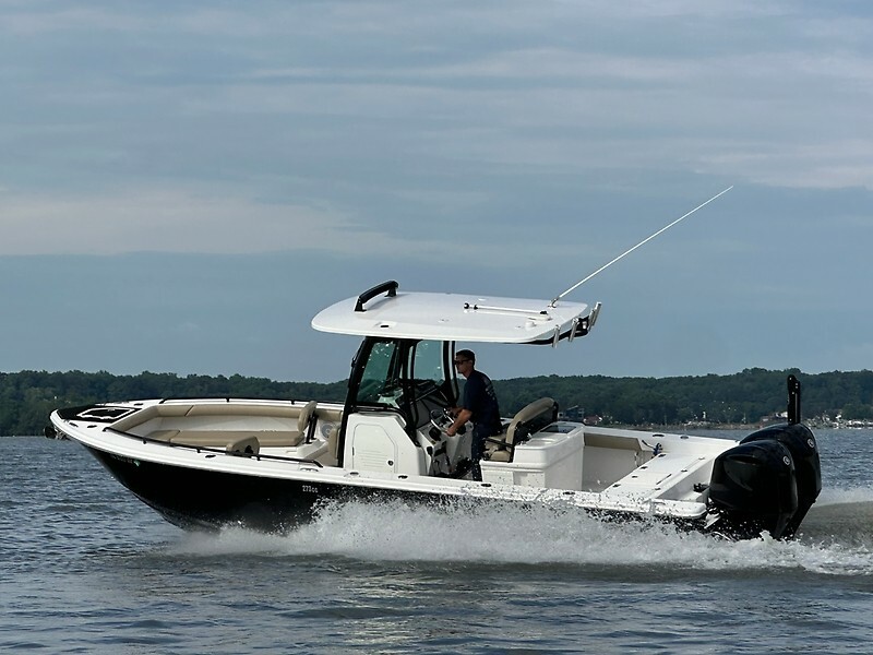 Photo of 2019 Everglades 27'